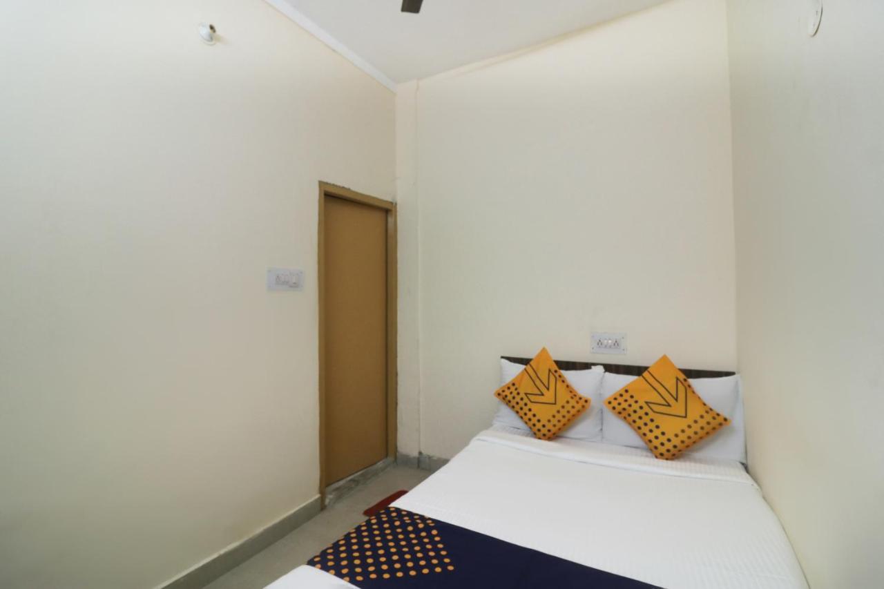 Spot On Negi Home Stay Dehradun Exterior photo